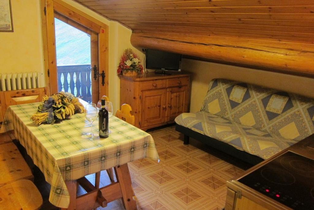 Appartamento Mansardato con 2 Camere da Letto